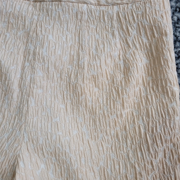 SOLD Express Chic Pink High Waist Shorts 💓 - Picture 4 of 5